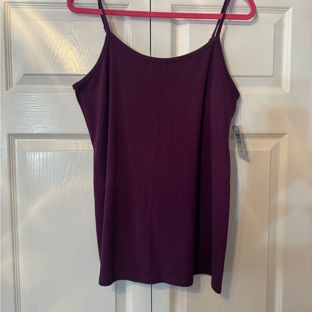Torrid NWT Foxy Cami in Winterberry